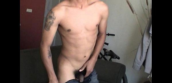  Straight latino guy shows his uncut verga and strokes off. See this papi in acti